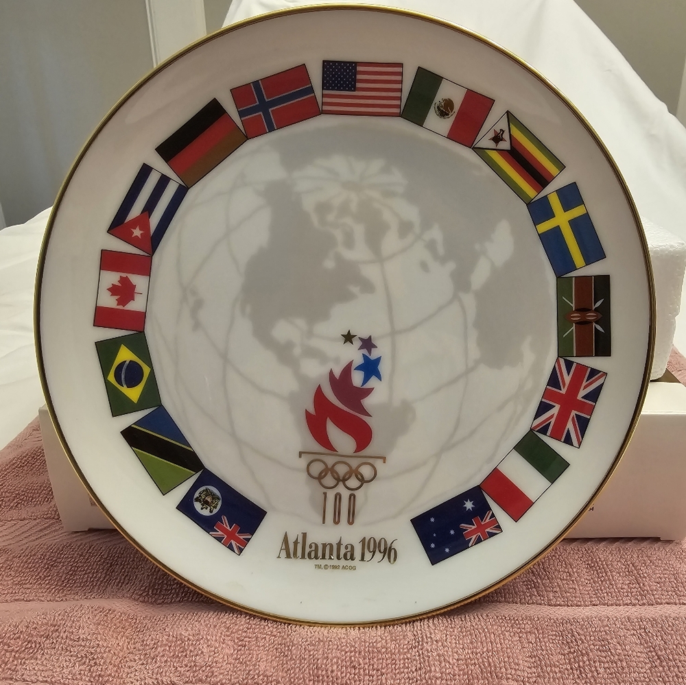 Centennial Olympics 1996 Parade of Nations Commemorative Plate
